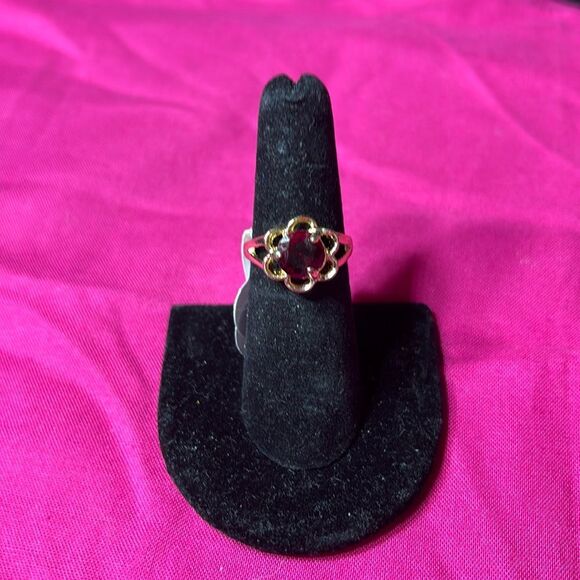 Ruby Rhinestone Fashion Colorful Rhinestone Boutique Ring Gold Plates Size 7 … - Picture 1 of 4
